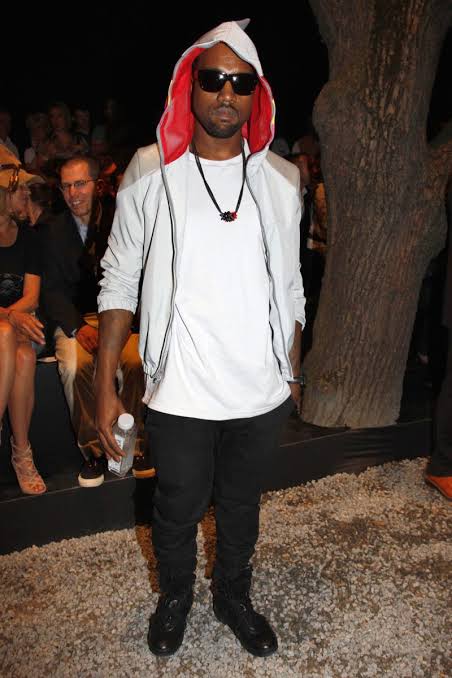 PASTELLE - PAST TELL MUSEUM ZIP UP HOODIE
