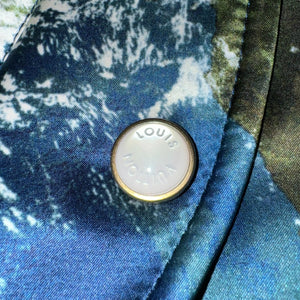LOUIS VUITTON × Pharrell Williams 2025SS
"Earth Map" Silk Bomber Jacket