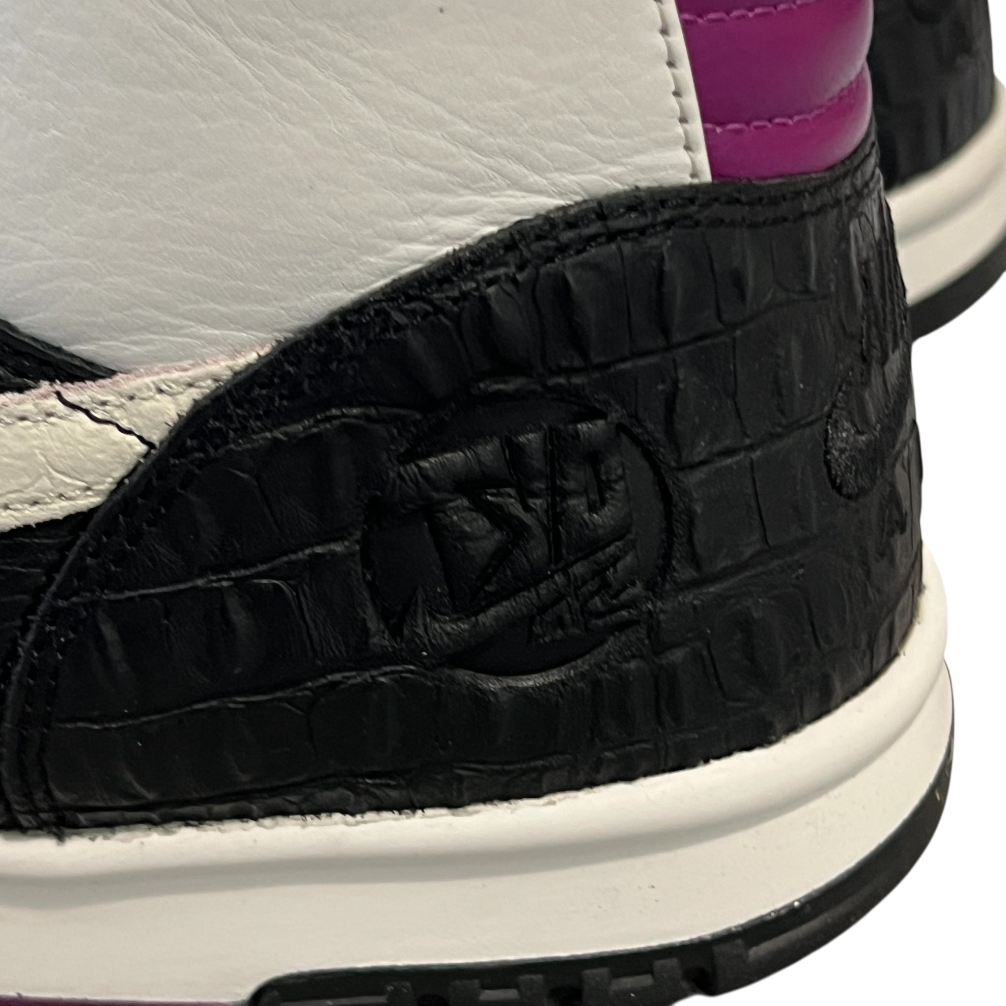 NIKE Air Trainer 1 SE