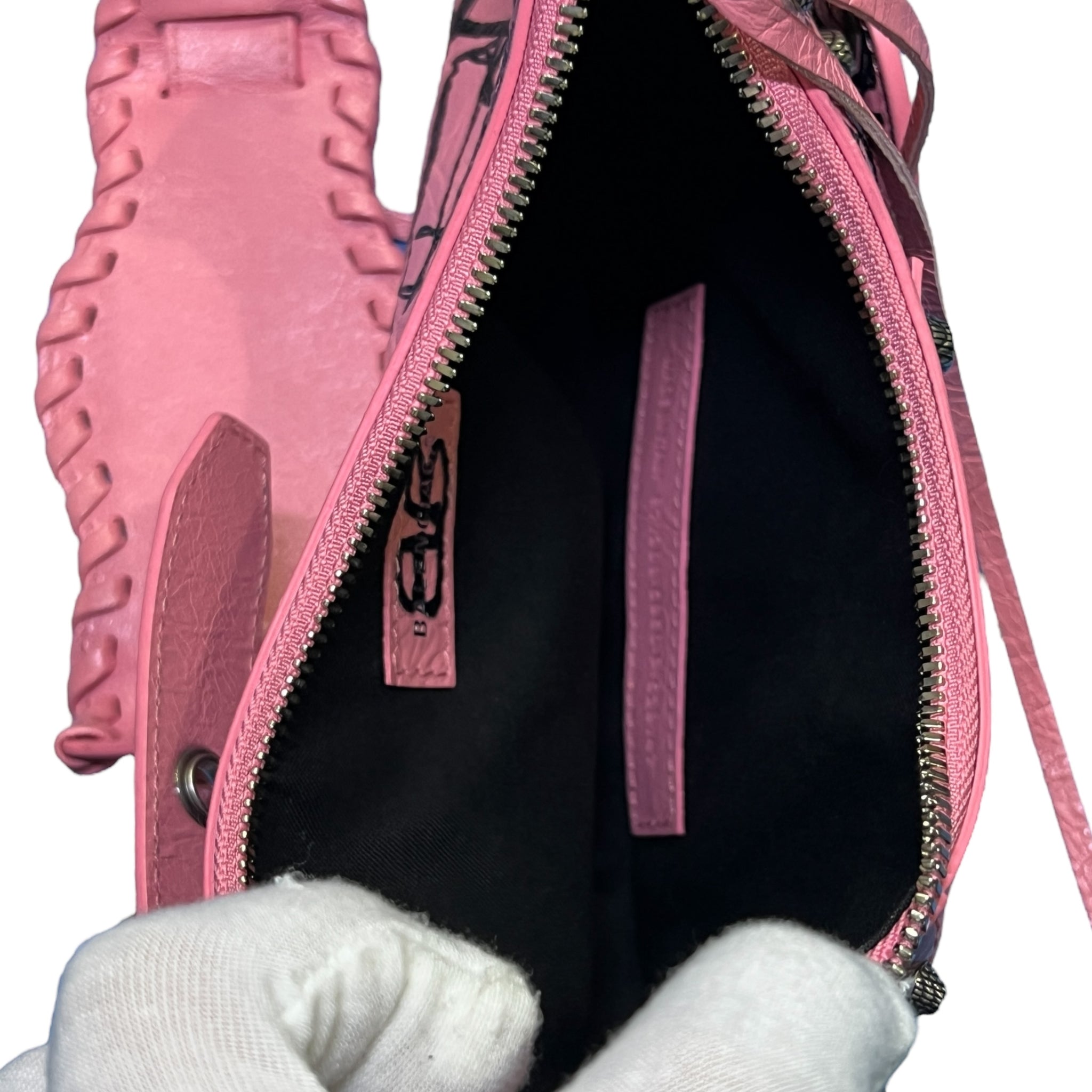 BALENCIAGA 2023SS Le Cagole XS Graffiti On Arena Lamb Shoulder Bag Sweet Pink