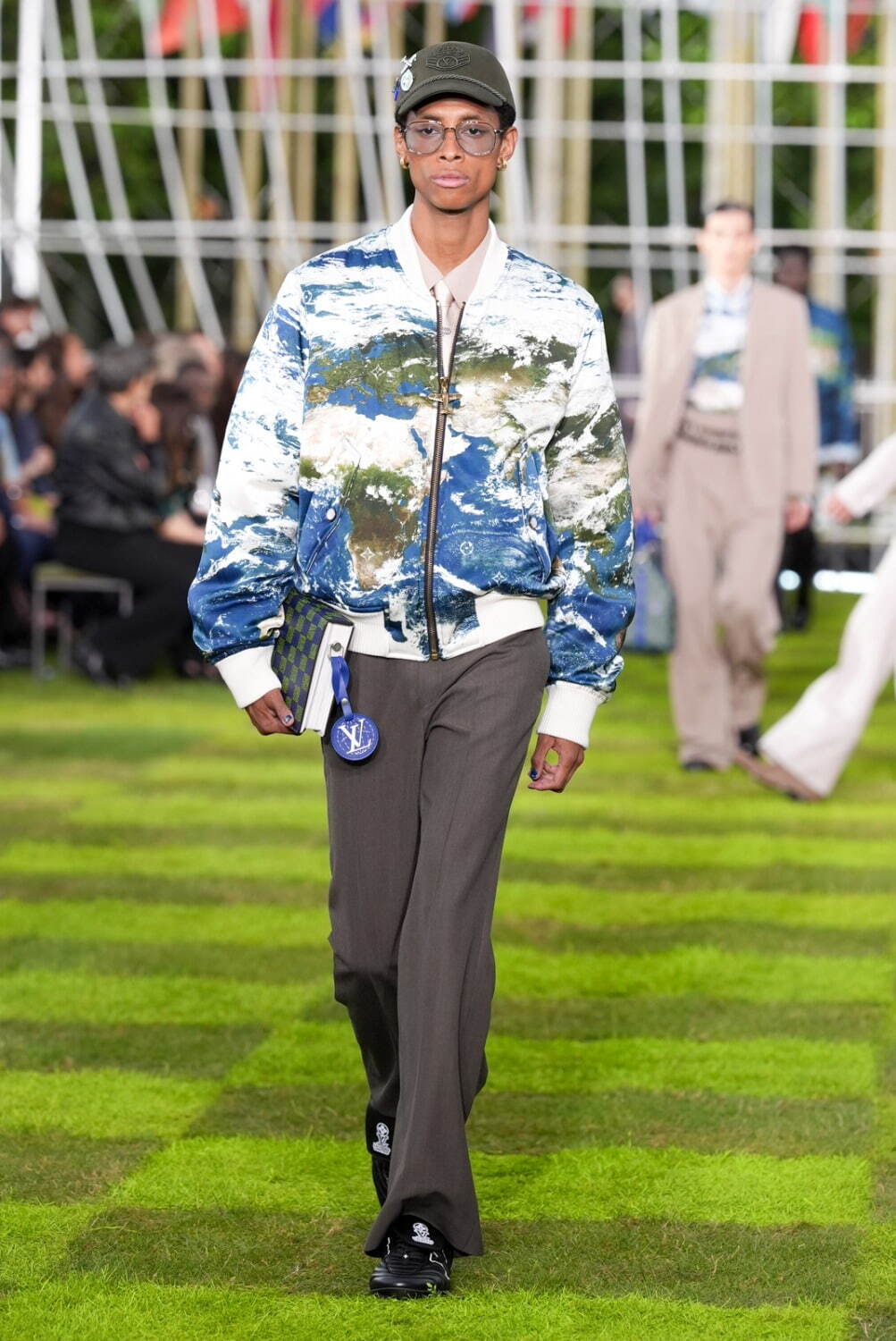 LOUIS VUITTON × Pharrell Williams 2025SS
"Earth Map" Silk Bomber Jacket
