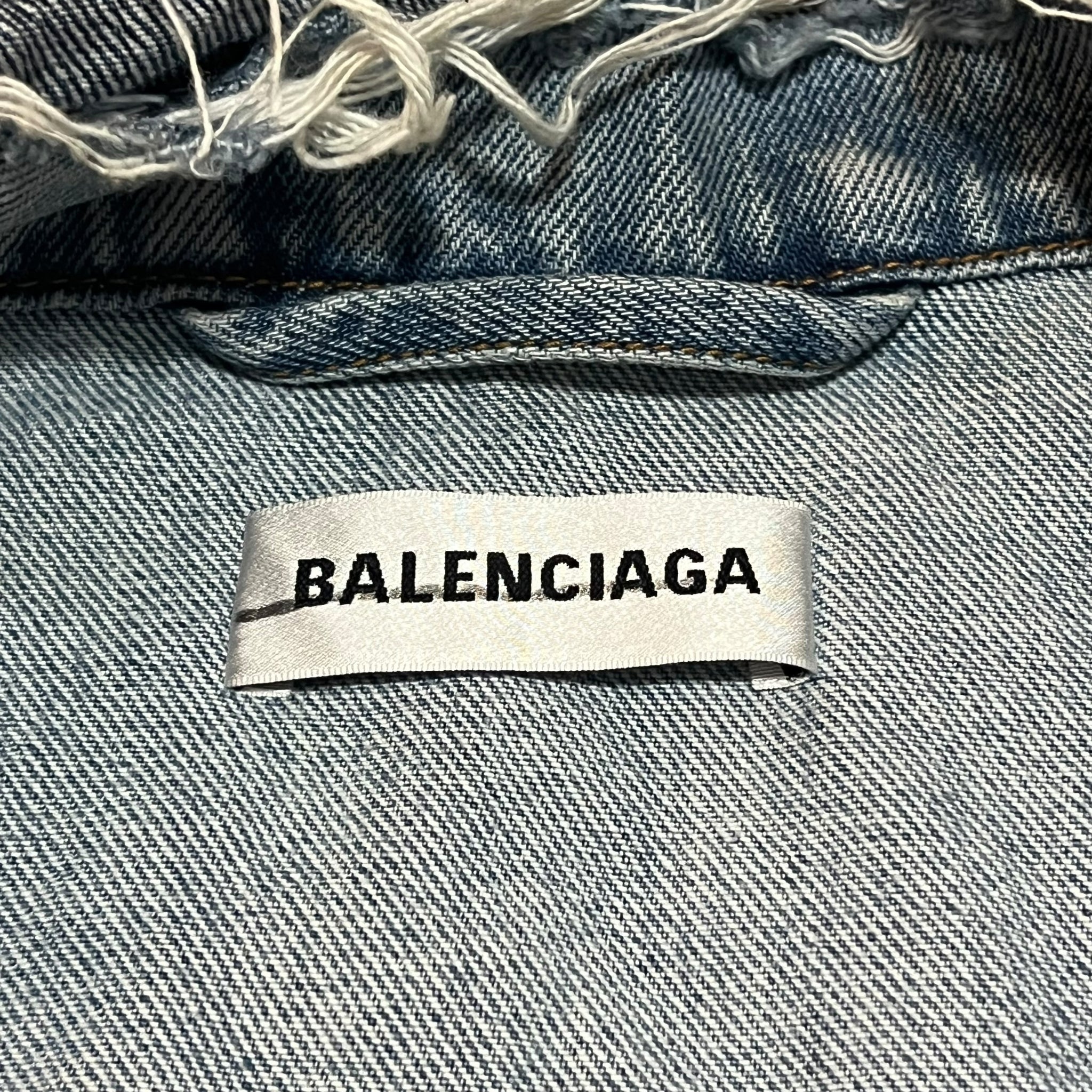 BALENCIAGA 2021SS DISTRESSED THRASH DENIM JACKET