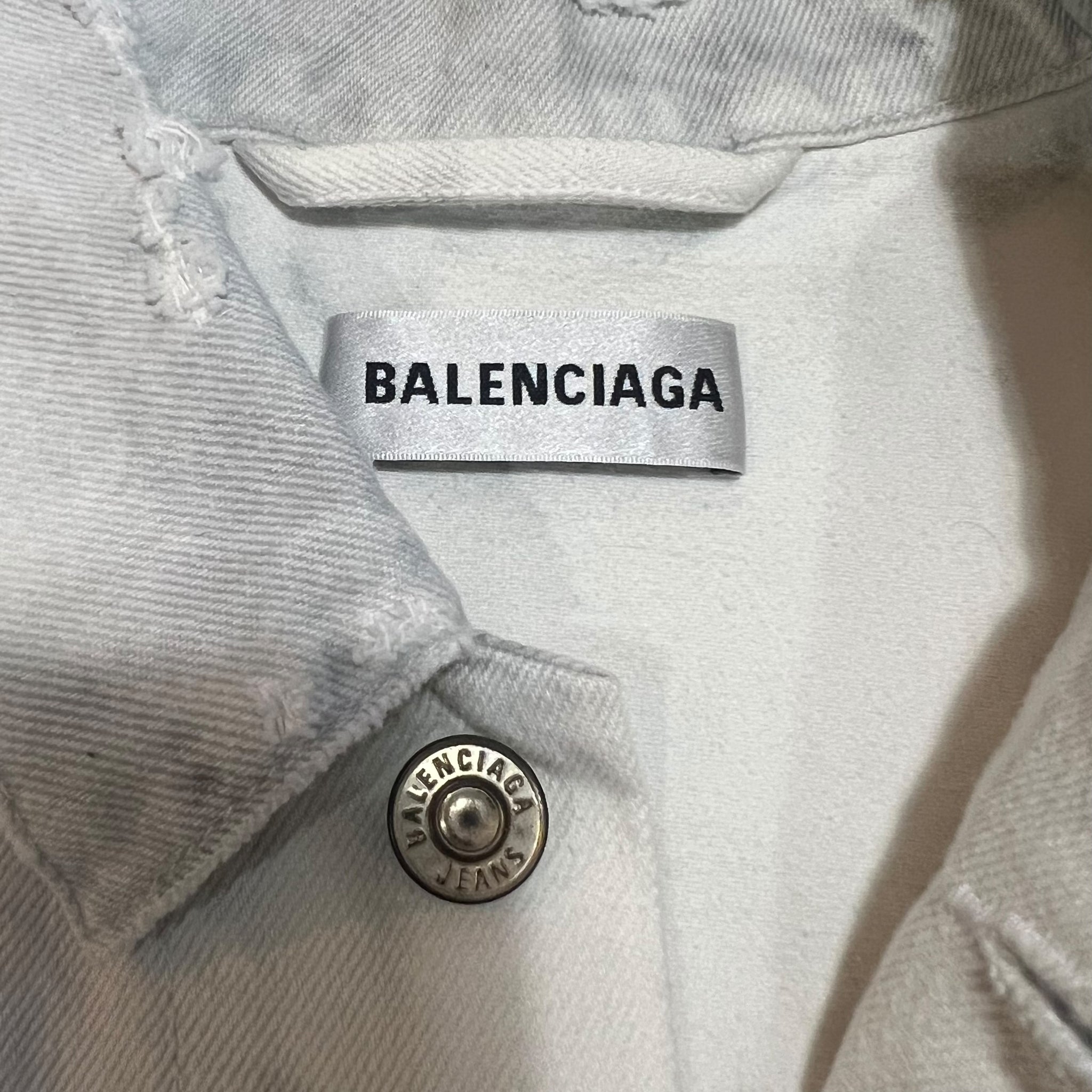 BALENCIAGA 2021SS DISTRESSED THRASH WHITE DENIM JACKET