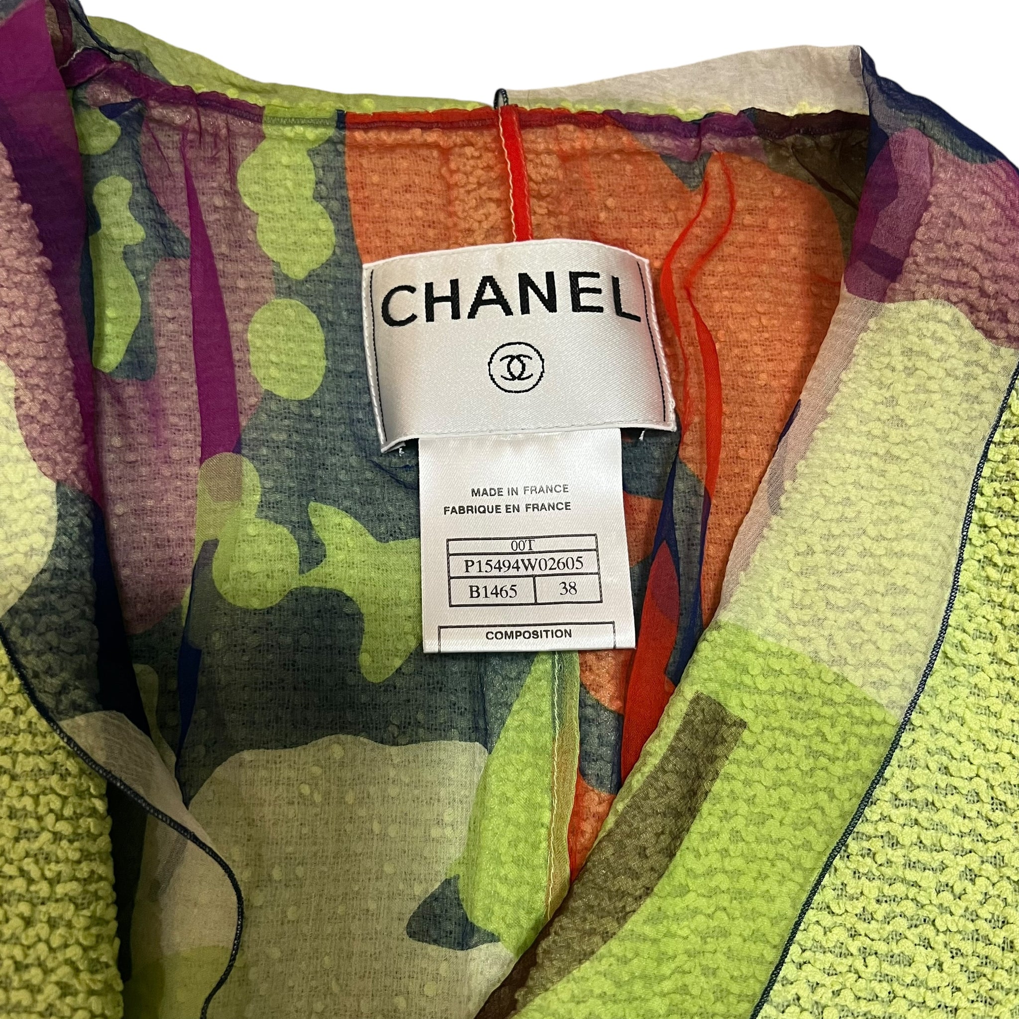 CHANEL 2000s 3pieces set Tweed Green double-buttoned skirt-surit jacket, Chanel printed skirt, and pinted top