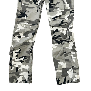 BALENCIAGA Demna Gvasalia 2021 FW Fitted Camo Cargo Pocket Pants