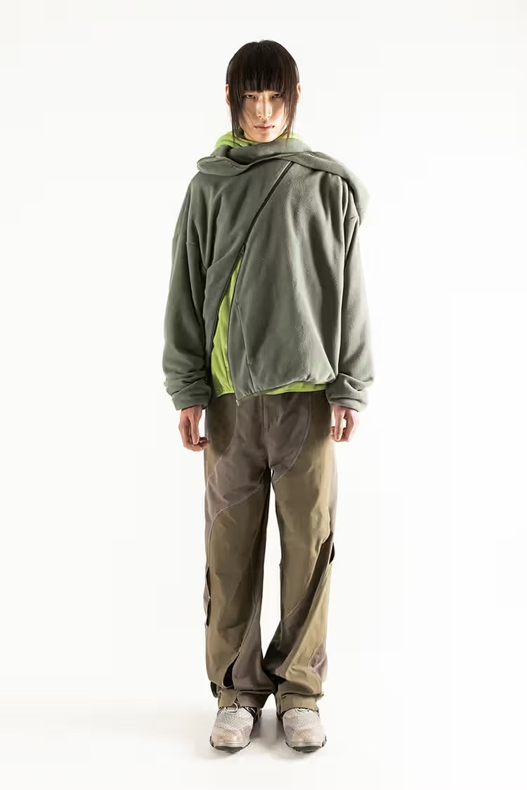 POST ARCHIVE FACTION (PAF) 4.0+ 'CENTER' HOODIE / OLIVE GREEN