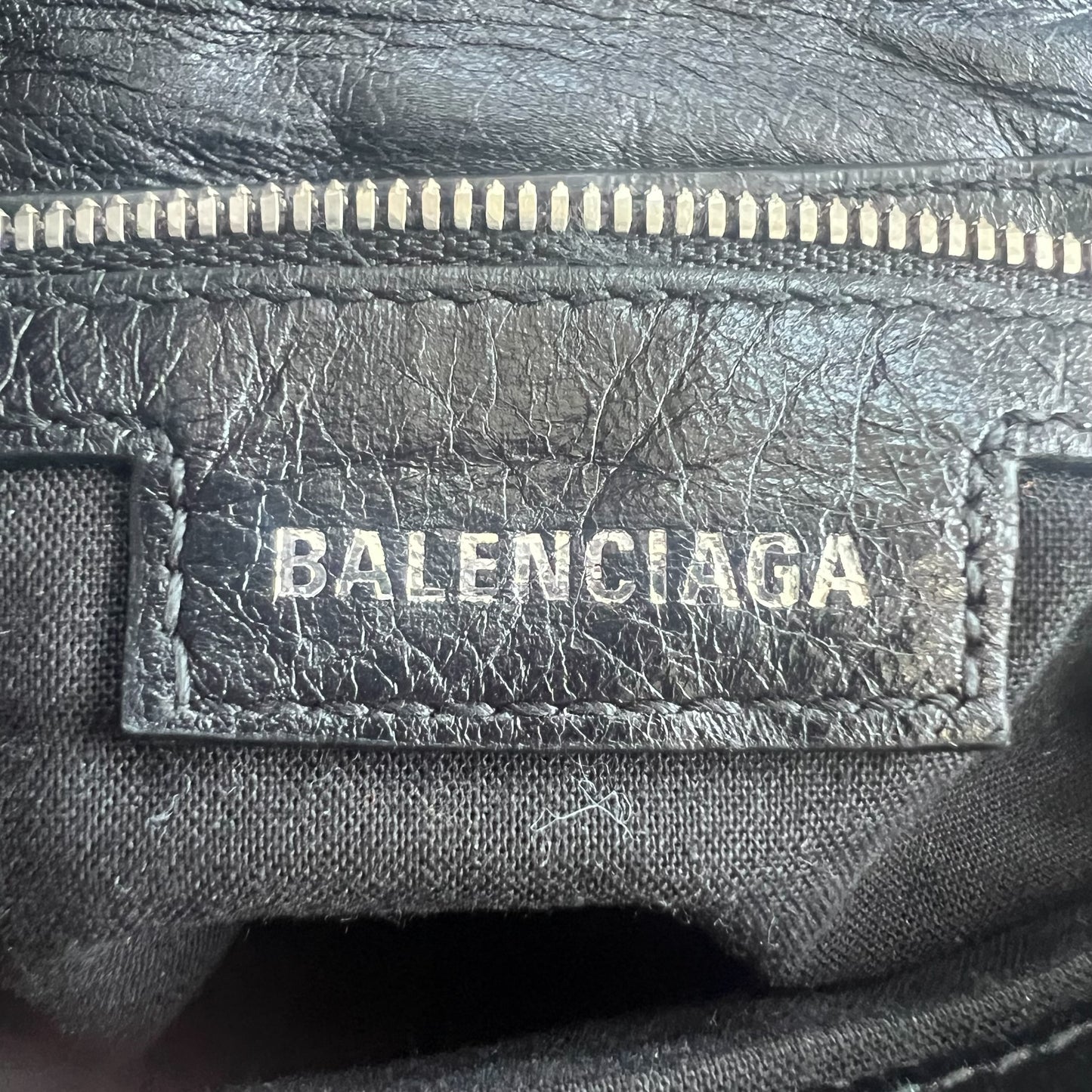 BALENCIAGA 2023AW LE CAGOLE MEN pirecing FLAP BAG XS