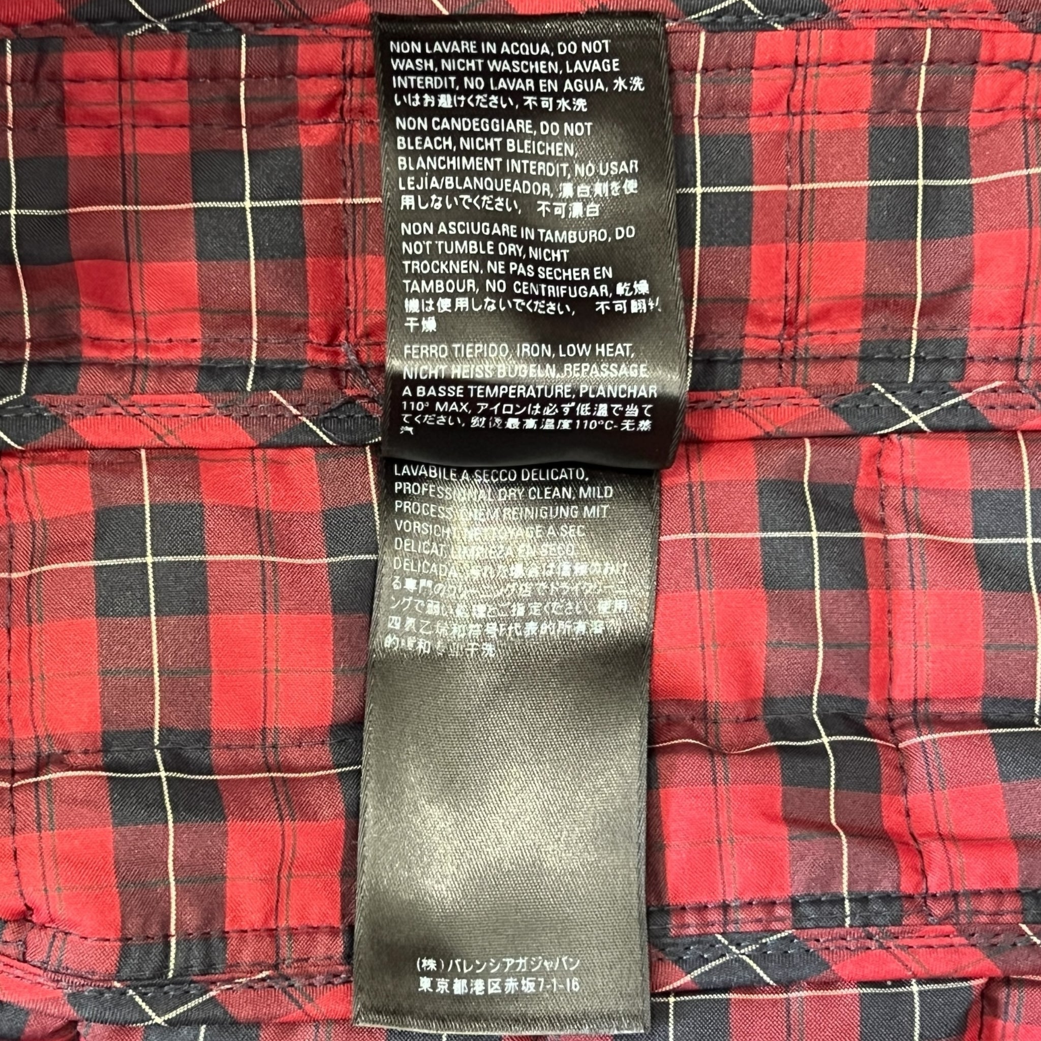 BALENCIAGA SS2022 Quilted Tartan Oversized Shirt Jacket (Light Padding / Made in Italy)
