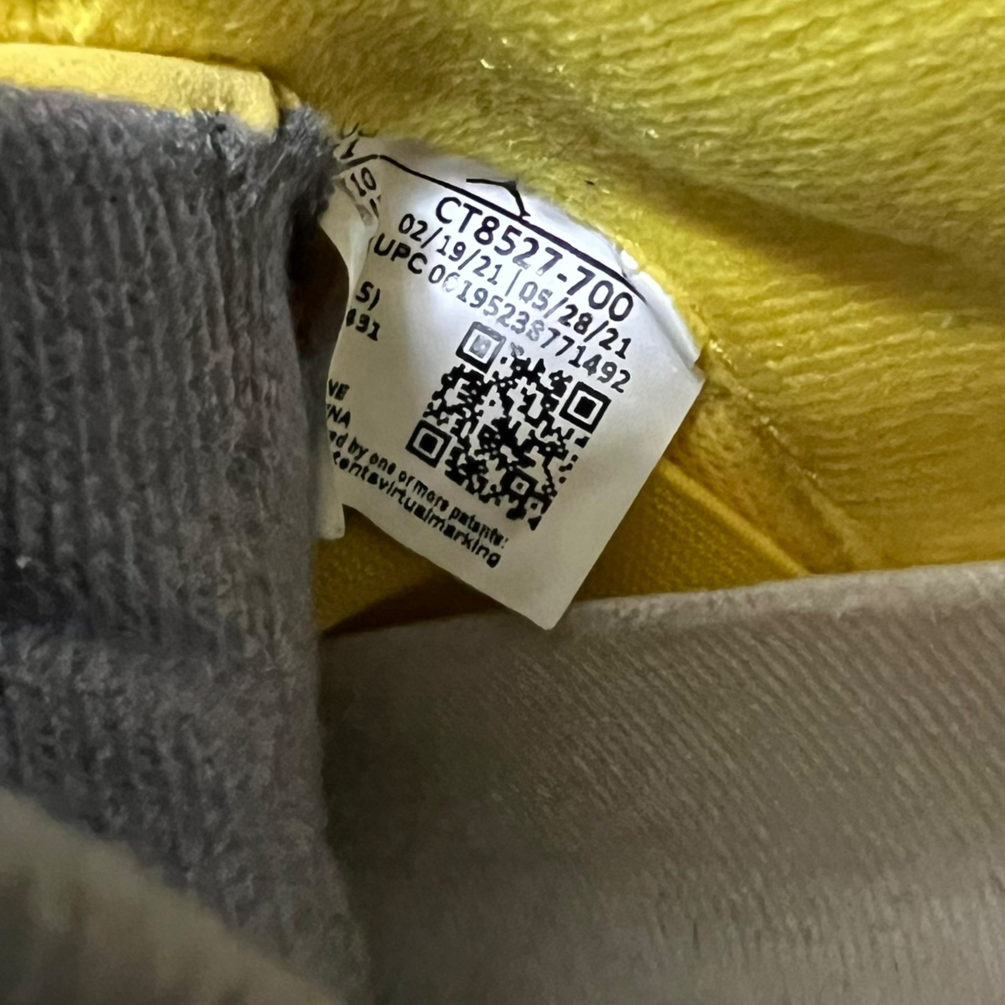 NIKE Air Jordan 4 Tour Yellow