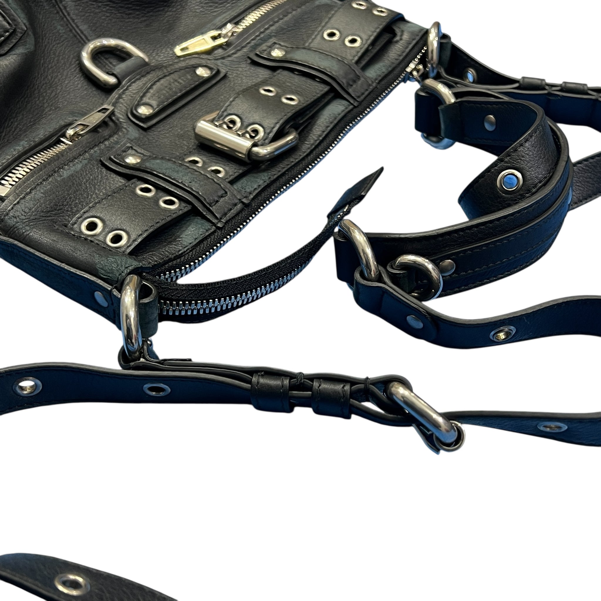 BALENCIAGA 2022 Fall Demna Gvasalia Calfskin Leather Emo Bucket Bag XS Black