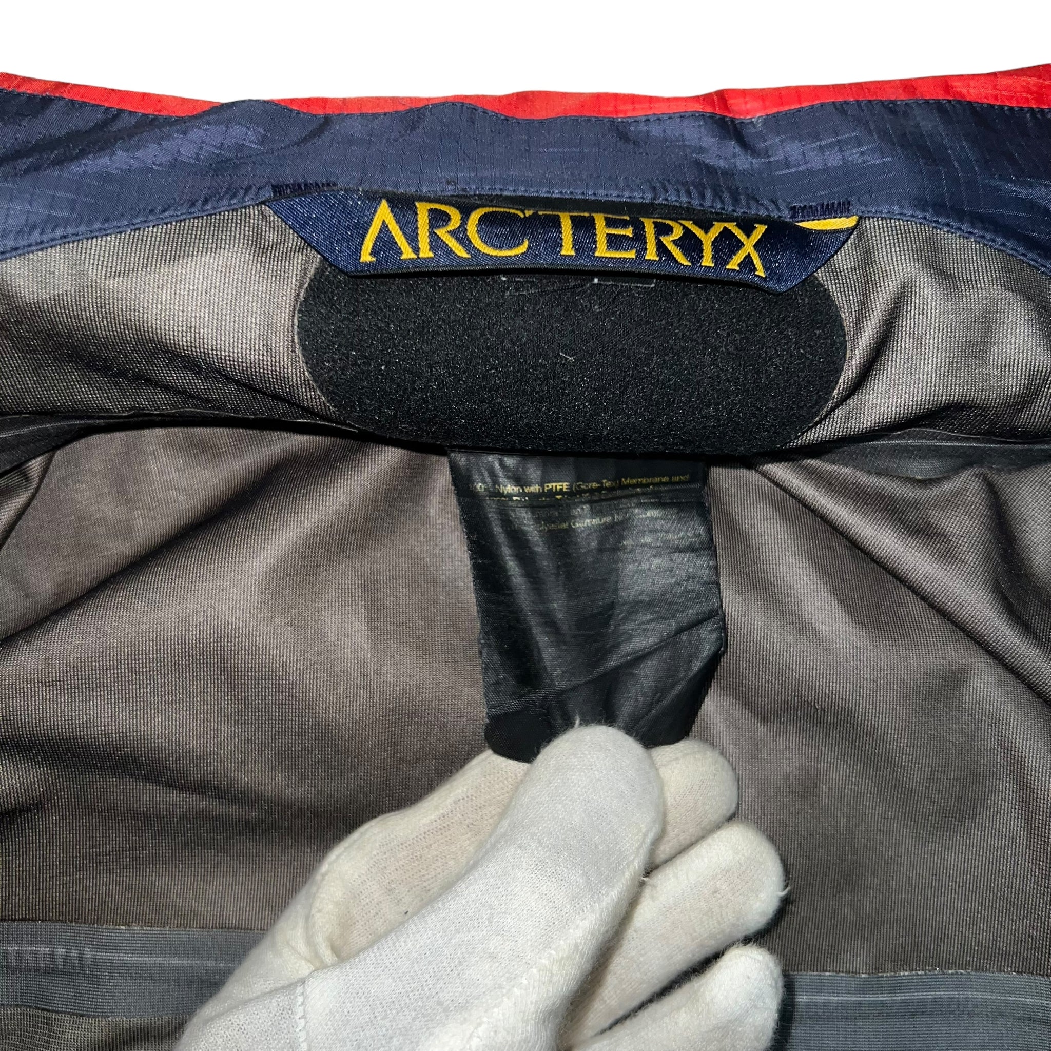 ARC'TERYX 1998 ARCHIVE GOLD PHOENIX THETA AR  GORETEX ZIP UP JACKET
