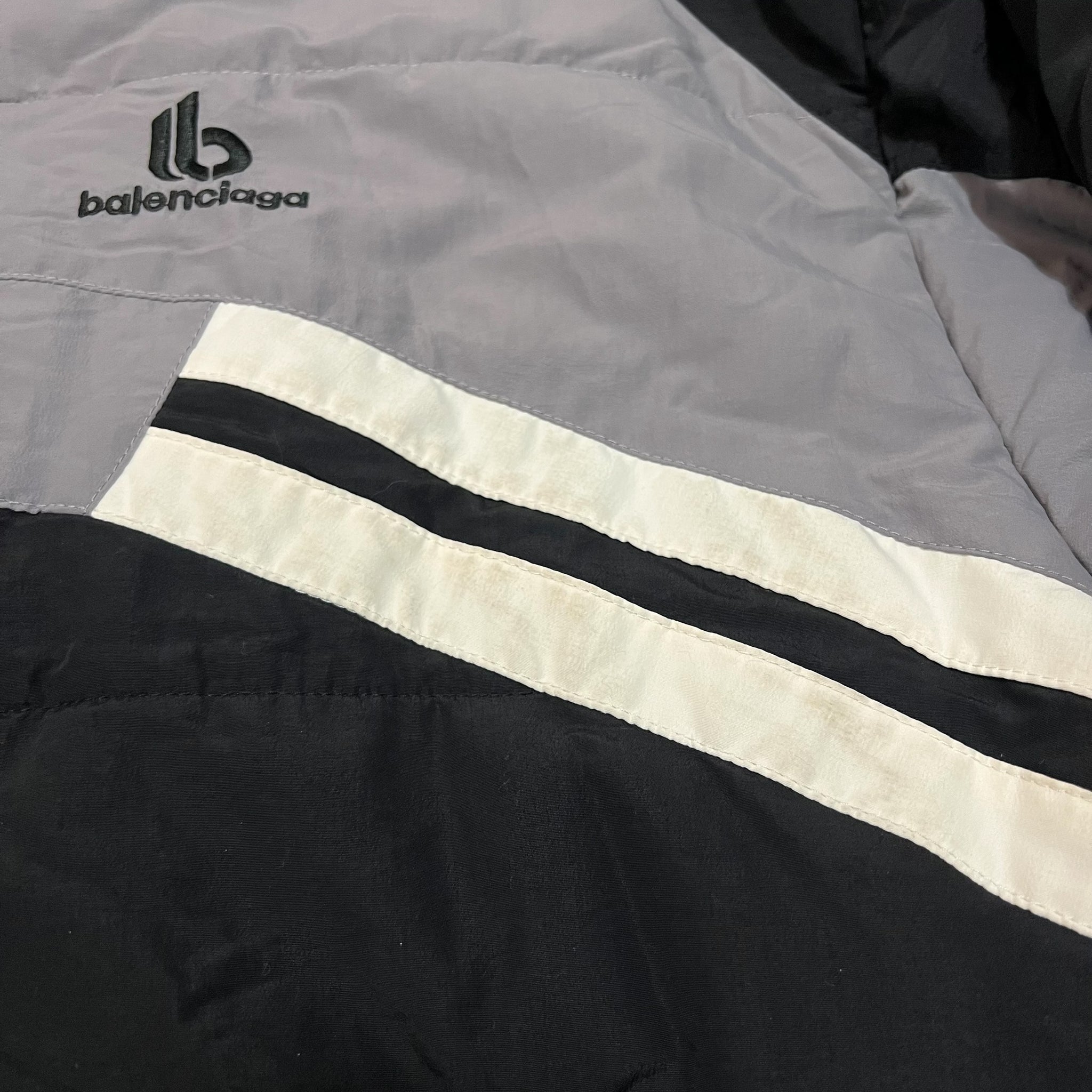 BALENCIAGA 22AW OVERSIZED PADDED SOCCER JACKET