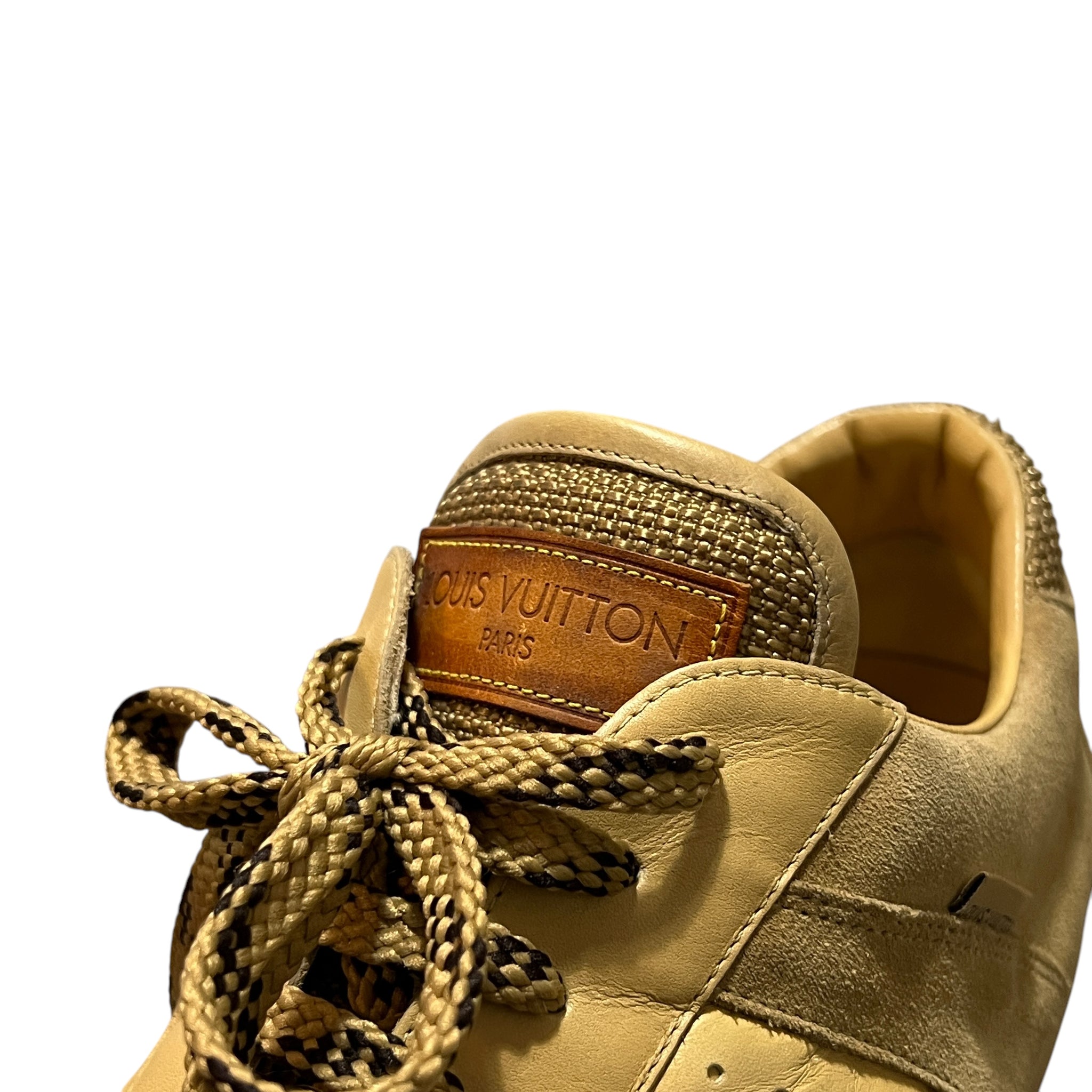 LOUIS VUITTON Suede Low Cut Sneaker