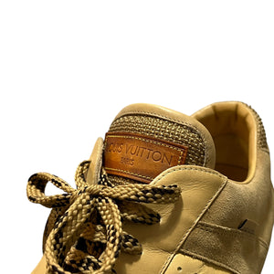 LOUIS VUITTON Suede Low Cut Sneaker