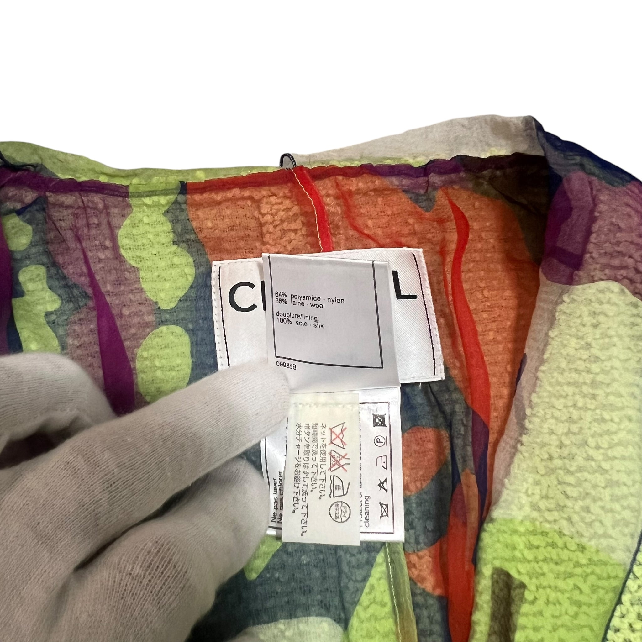 CHANEL 2000s 3pieces set Tweed Green double-buttoned skirt-surit jacket, Chanel printed skirt, and pinted top