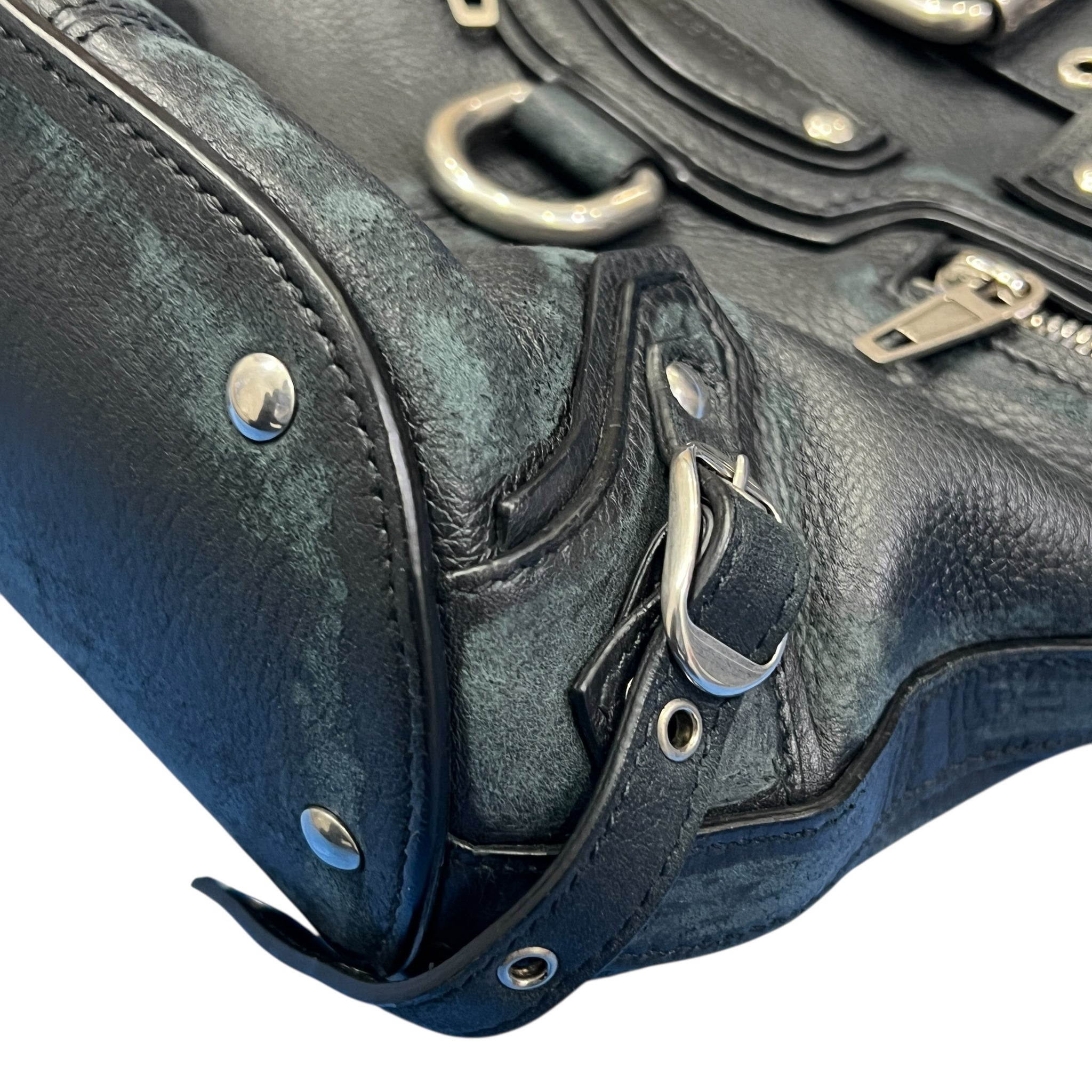 BALENCIAGA 2022 Fall Demna Gvasalia Calfskin Leather Emo Bucket Bag XS Black