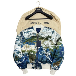 LOUIS VUITTON × Pharrell Williams 2025SS
"Earth Map" Silk Bomber Jacket