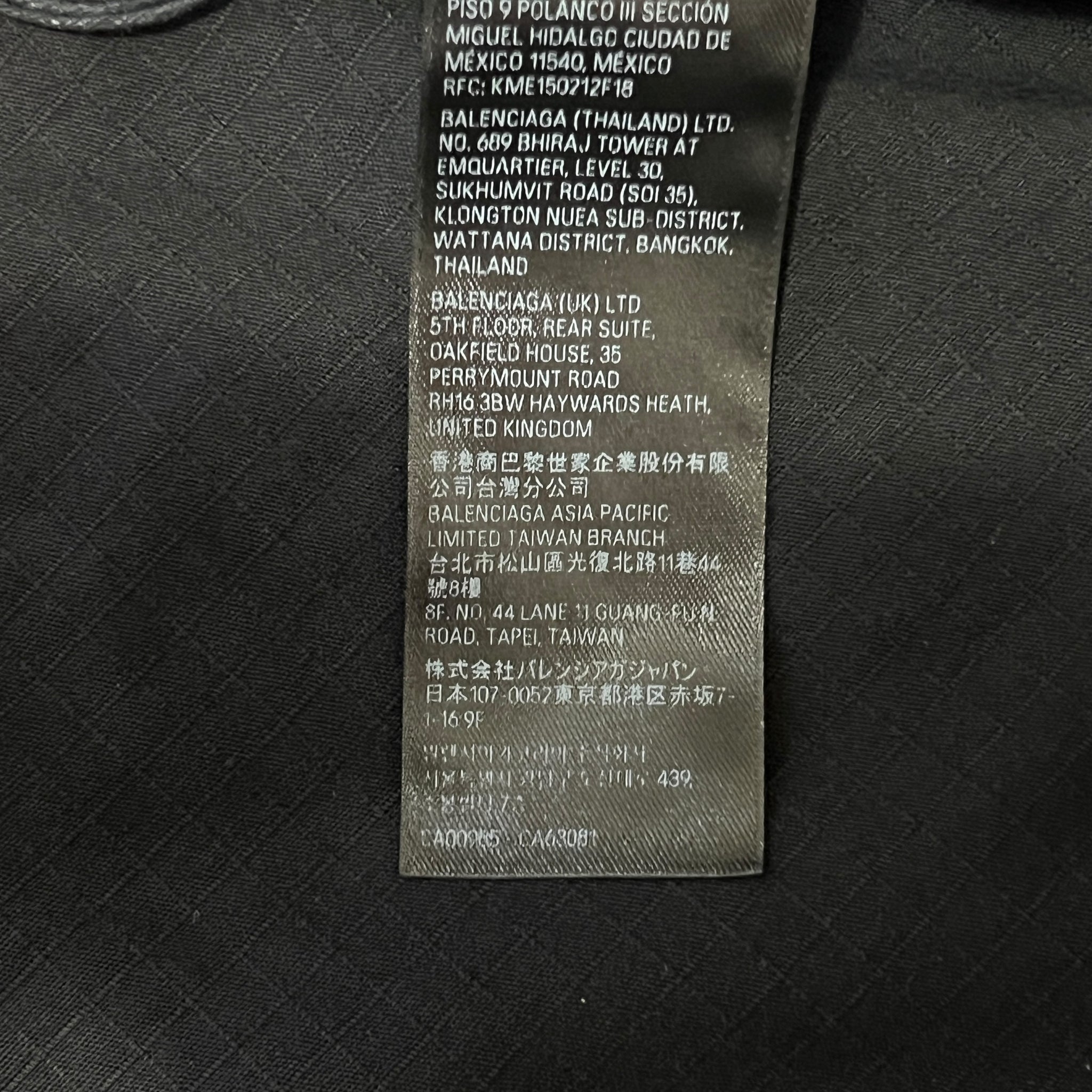BALENCIAGA 2024SS Wearable Double Front Distressed Cargo Jacket