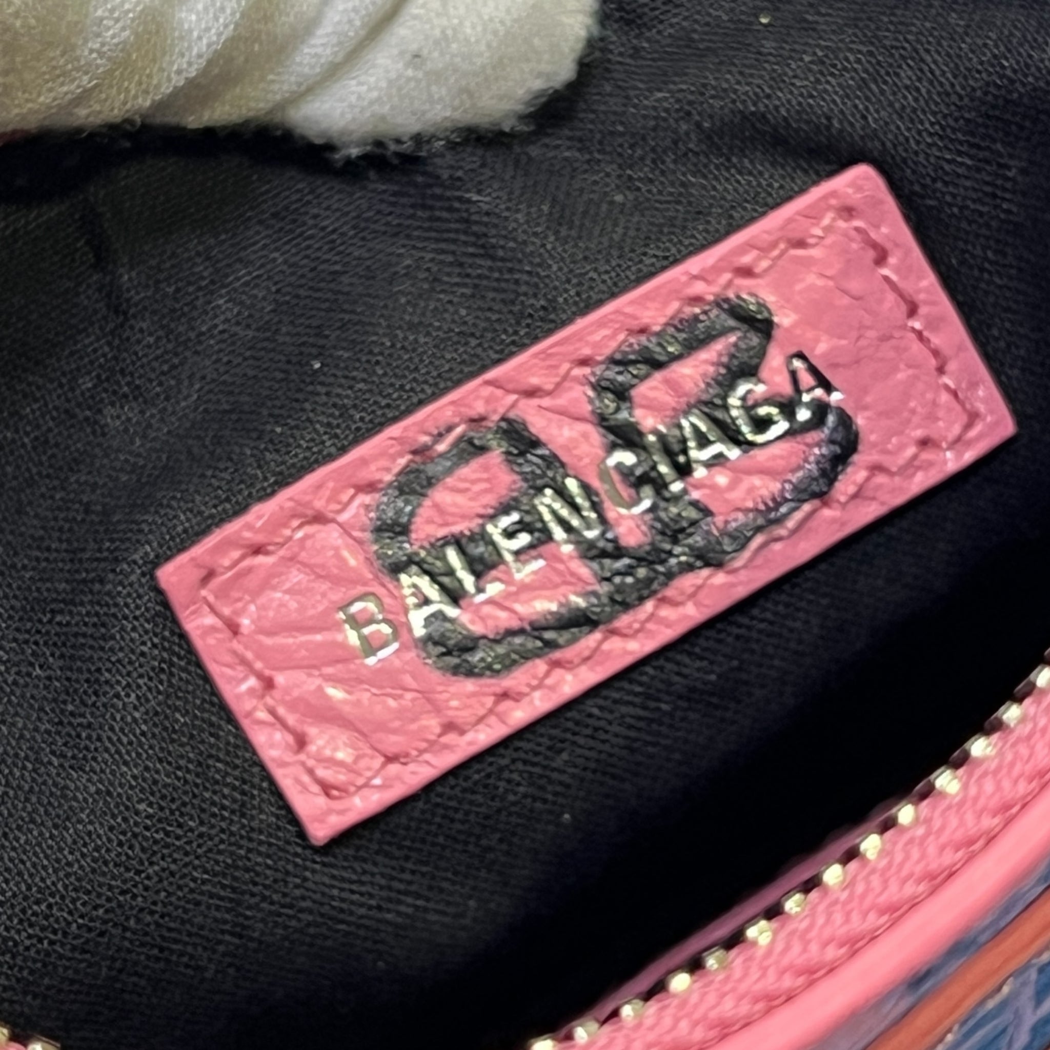 BALENCIAGA 2023SS Le Cagole XS Graffiti On Arena Lamb Shoulder Bag Sweet Pink