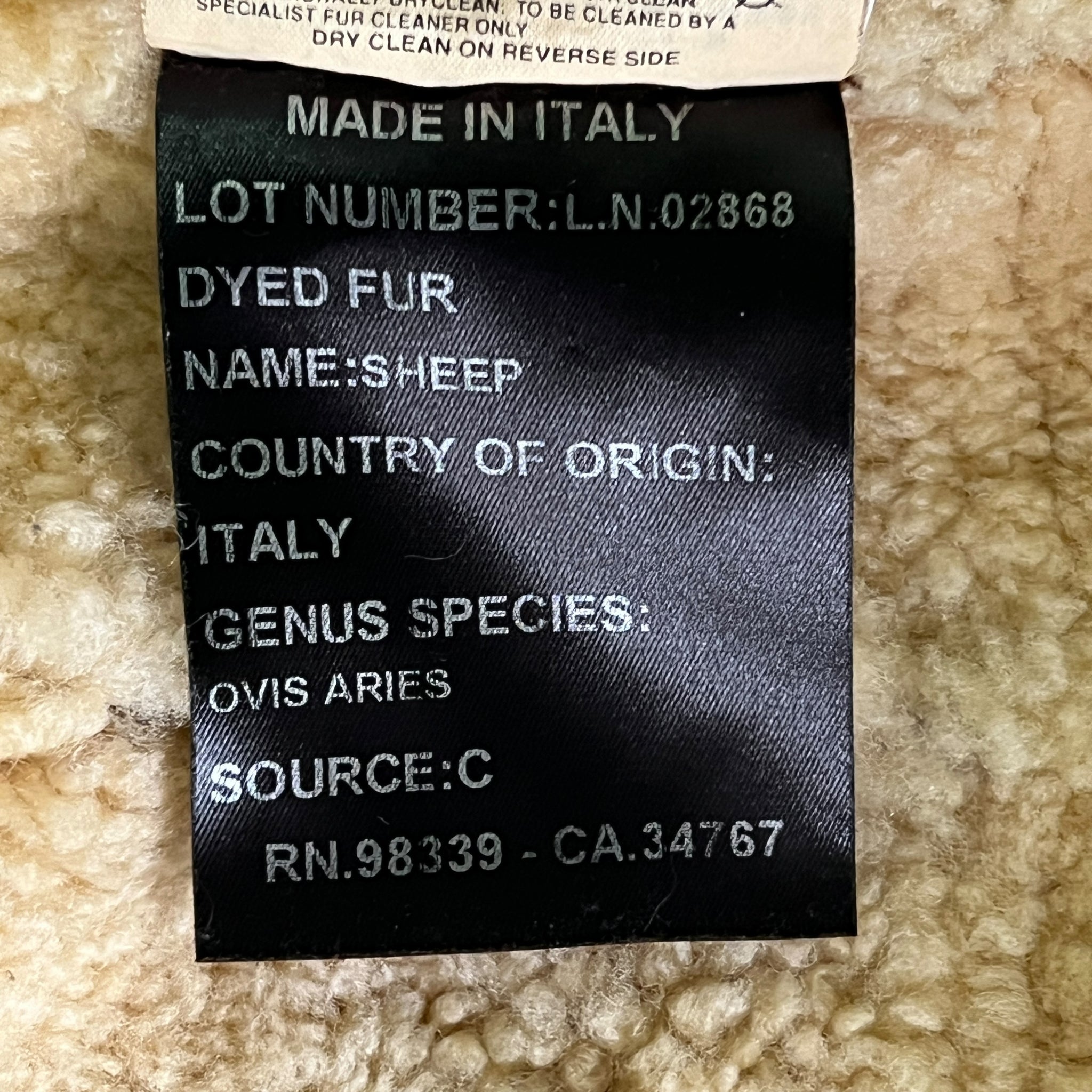 MIU MIU Vintage Fox Collar Bore Sheepskin Leather Long Coat