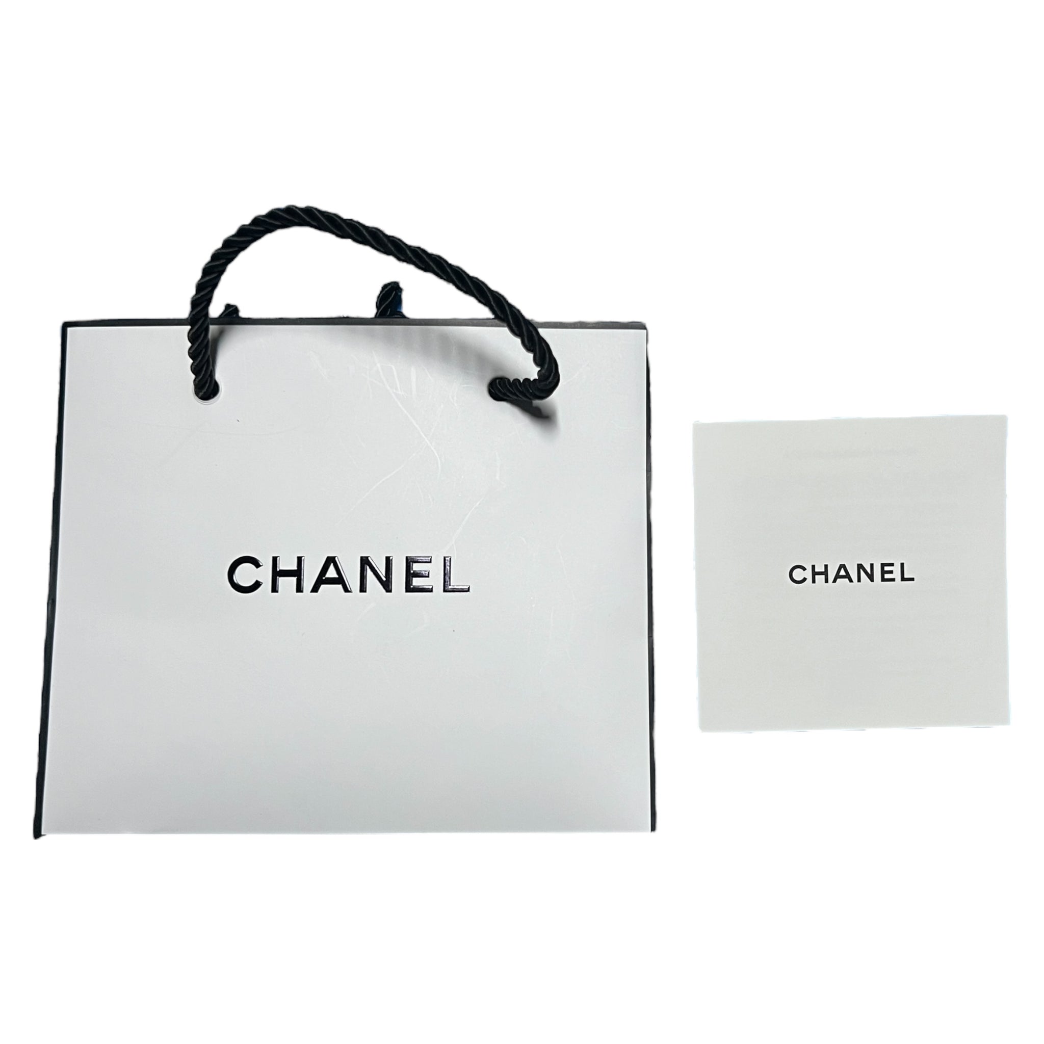 CHANEL N°1 DE CHANEL Red Camellia Revitalizing Lip And Cheek Balm