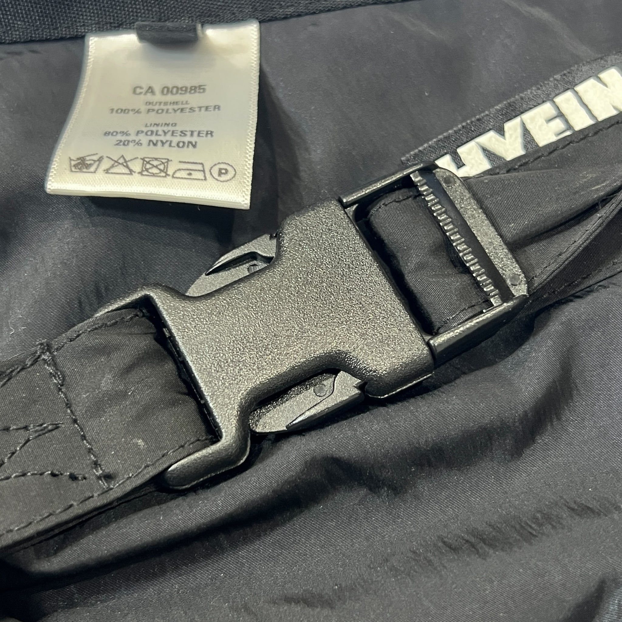HYEIN SEO Bondage Arm Cover