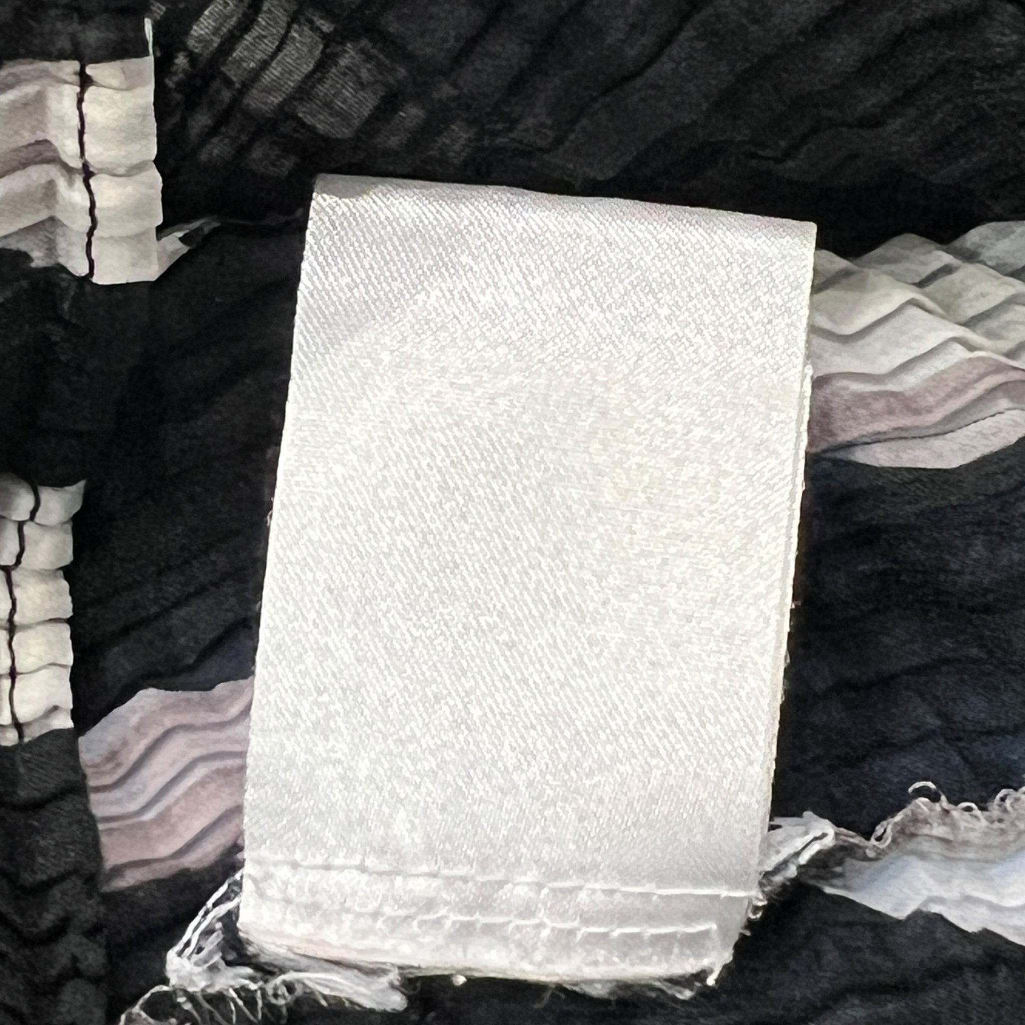 ISSEY MIYAKE PLEATS PLEASE Dot Mock Neck Sleeveless Shirts