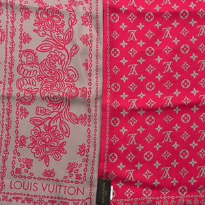 LOUIS VUITTON Monogram Paisley Flower Designed Silk Scarf