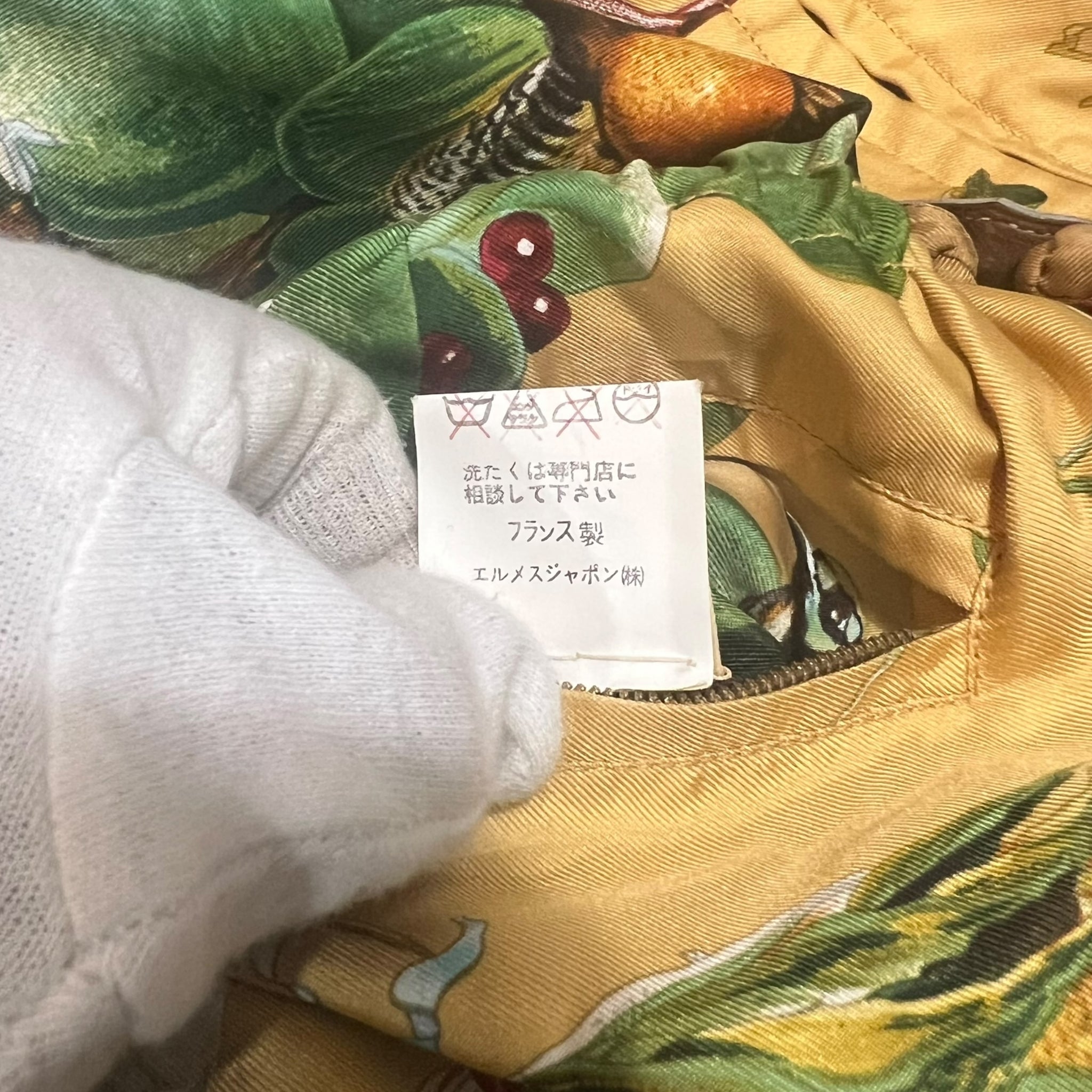 Hermes 1992 Hermes Rare historical silk r Reversible - Art by kermit Oliver